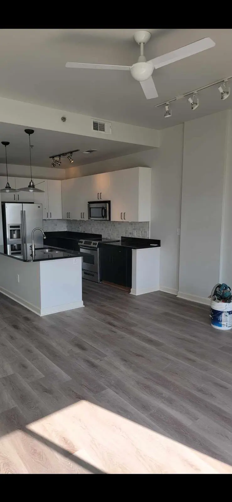 Condo Kitchen, Granite and Tile Backsplash