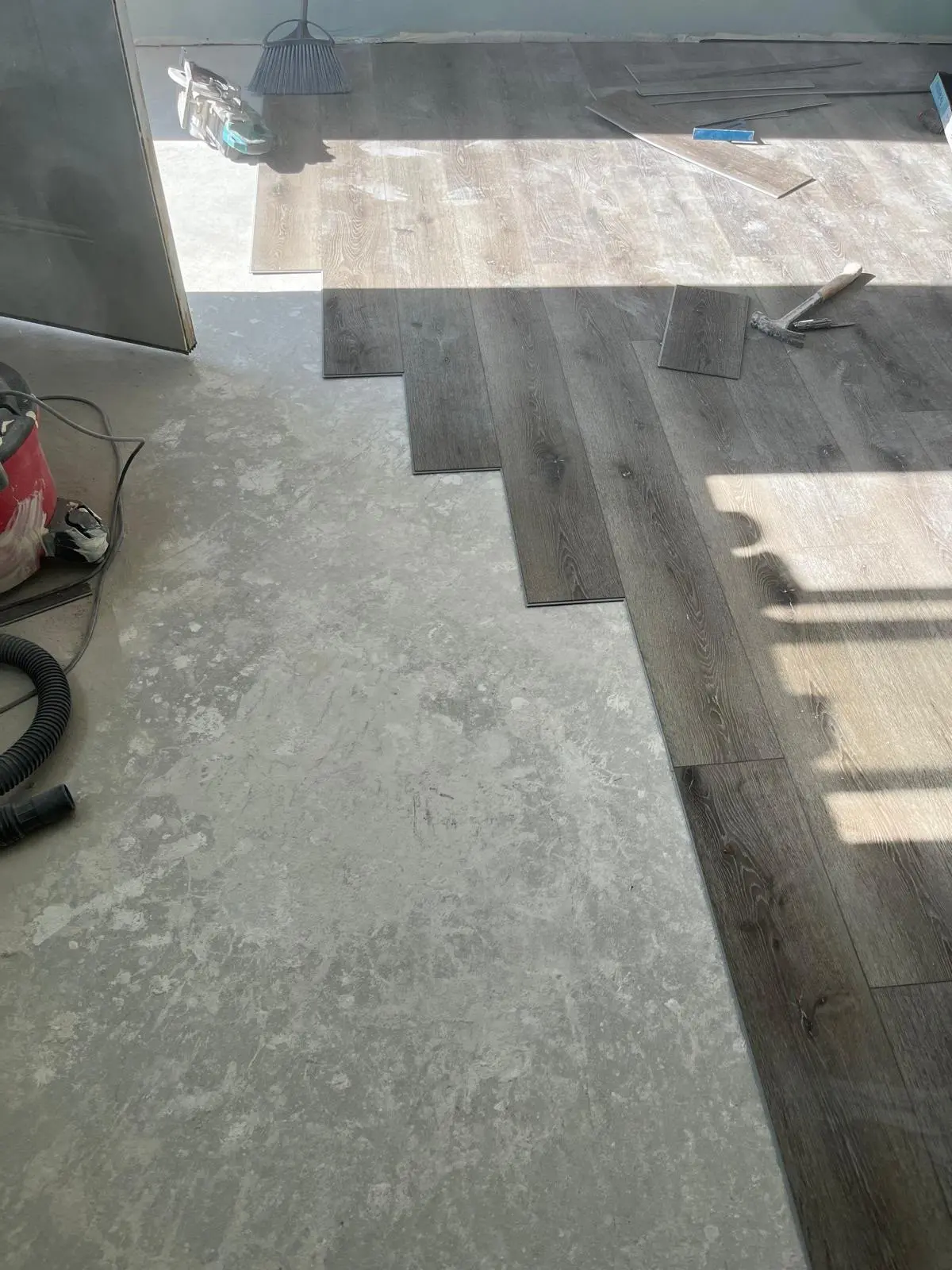 Laminate Flooring Installations